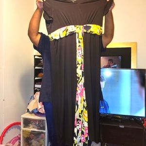 SHORT SLEEVED MAXI DRESS